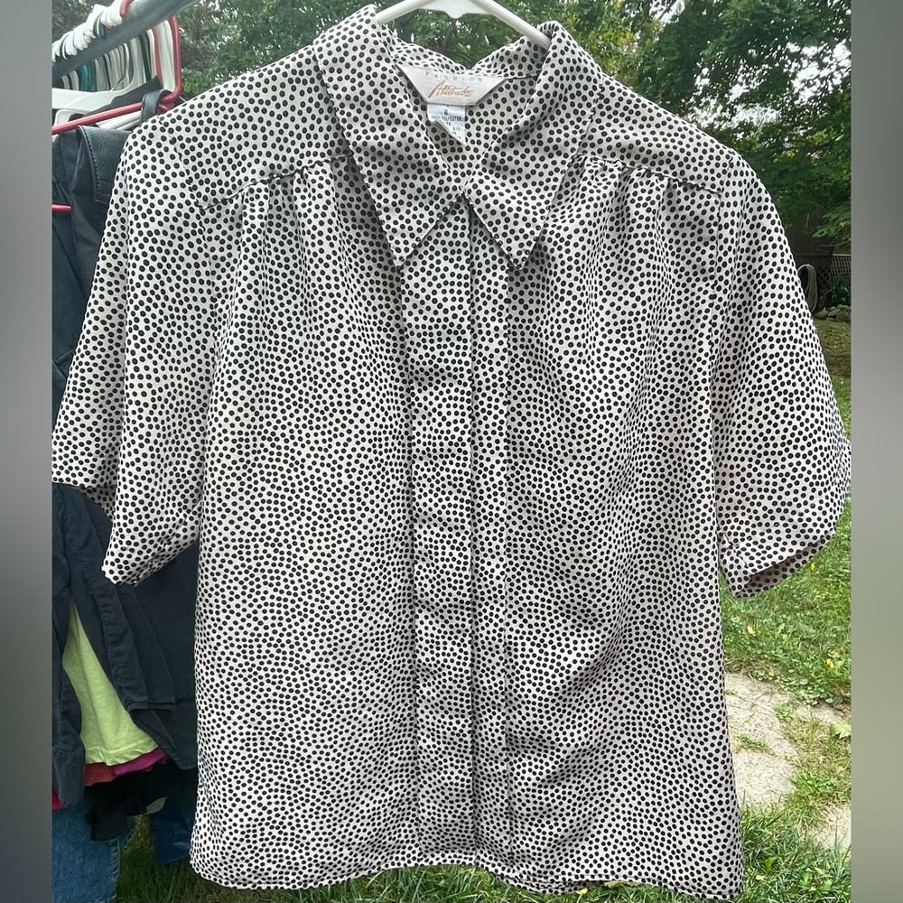 Fashion Attitudes Vintage Button Down Size 6